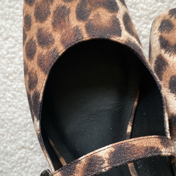 Reformation Melissa Mary Jane, color Leopard Crepe size 7-1/2 - Picture 6 of 7